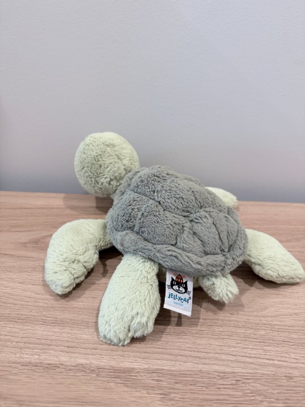 Jellycat Tully Turtle RETIRED - Picture 3 of 3